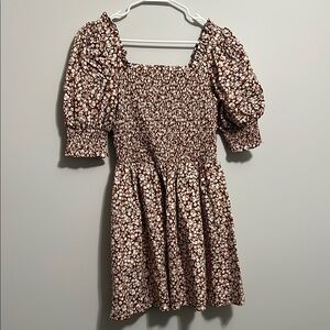 NWOT Floral Brown Puff Sleeve Dress